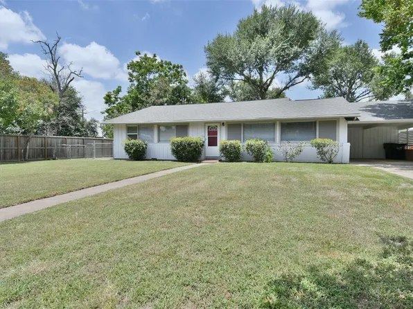 1506 Wyandotte Ln, Brenham, TX 77833