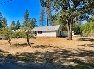 44170 Lakeview Avenue, Laytonville, CA 95454