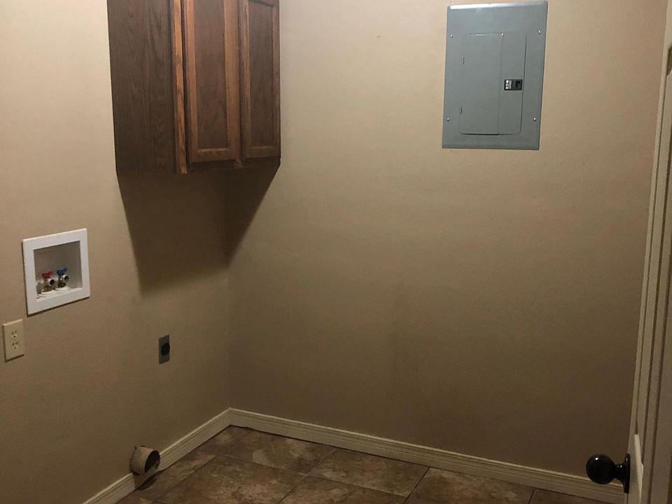 1st image of 7822 Cattle Dr