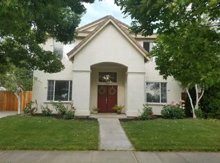 9331 Lakepoint Dr, Elk Grove, CA 95758