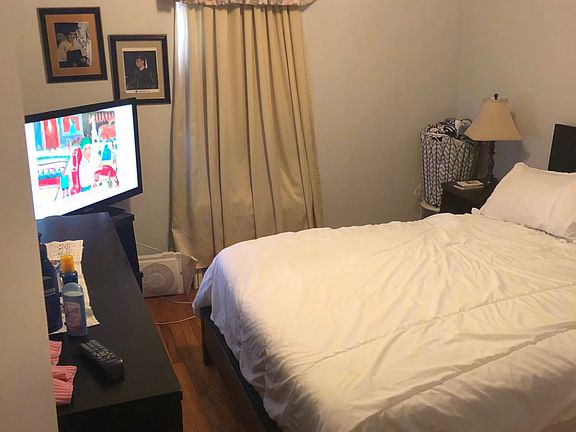 3rd image of 2750 Olinville Ave APT 5K