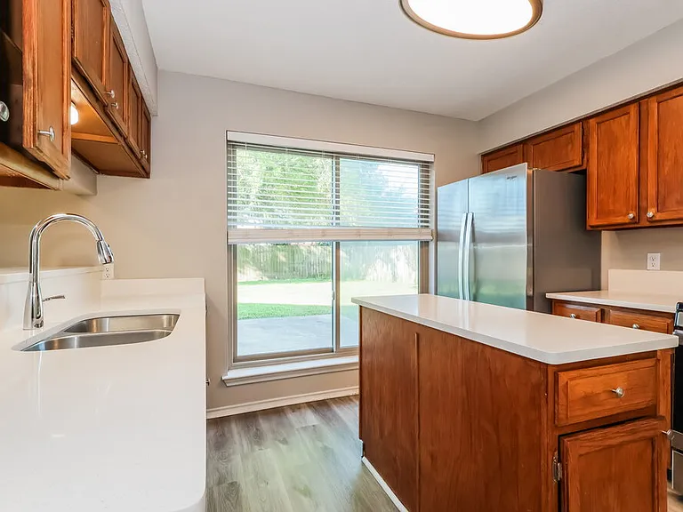 17003 Spruce Run Dr — Photo 9
