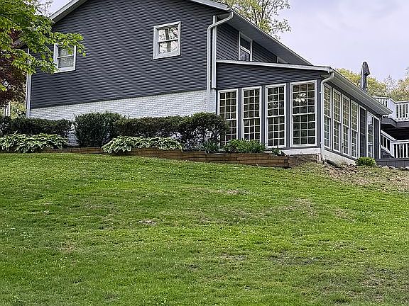 3rd image of 6550 Denwood Dr