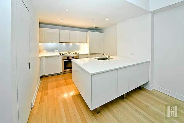 Rented by Halstead Real Estate | media 17