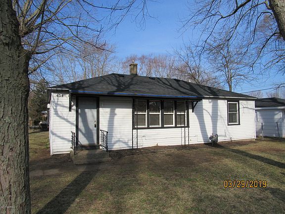 2nd image of 434 Baldwin Ave
