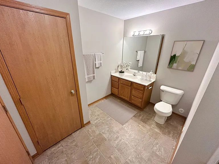 3810 Tiverton Ct — Photo 5