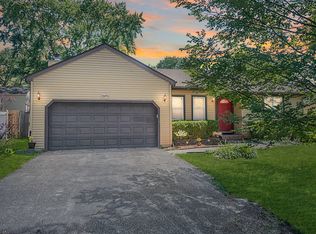 2675 Fieldstone Ct, Aurora, IL 60502