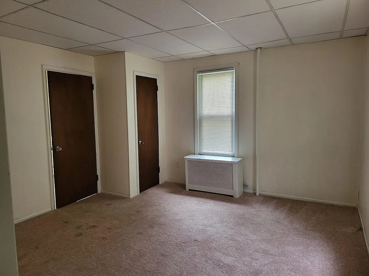 49 Orange Ave — Photo 4