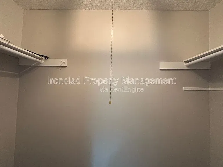 818 Pine St #4 — Photo 9