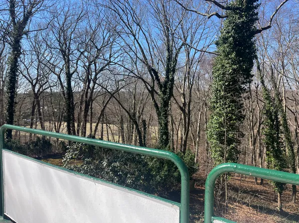 (undisclosed Address), Oyster Bay, NY 11771