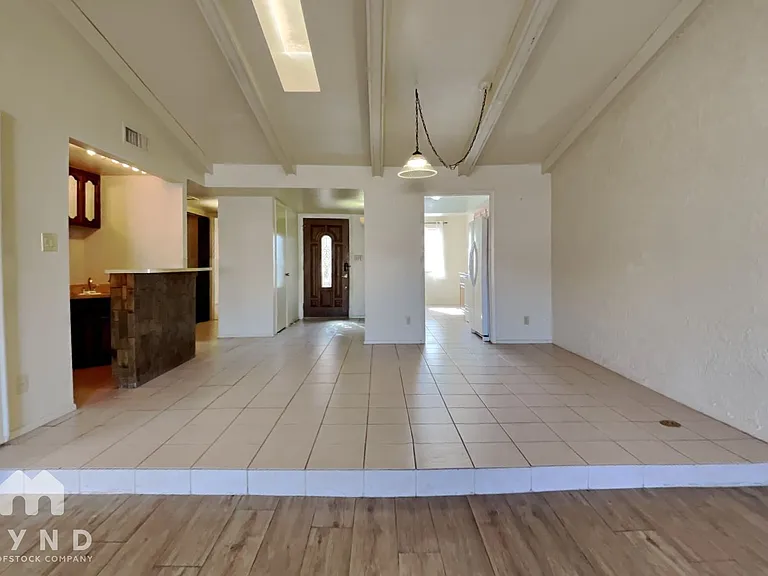 5100 N Miller Rd #23 — Photo 5