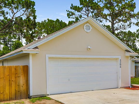 3rd image of 3206 Katys Ct