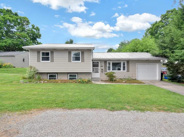 227 Pine Ave, Loudonville, OH 44842