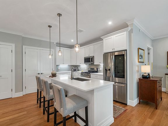 4th image of 24 Willey Creek Road #403