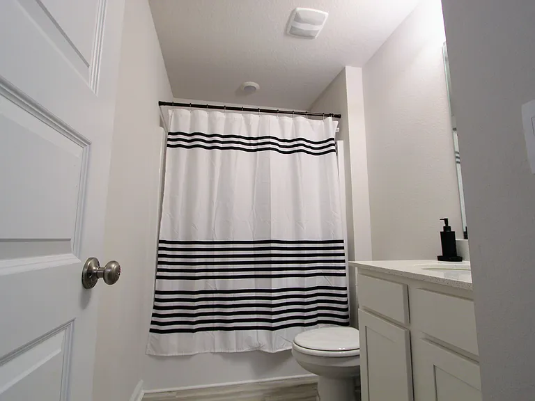 440 Scarborough St — Photo 19