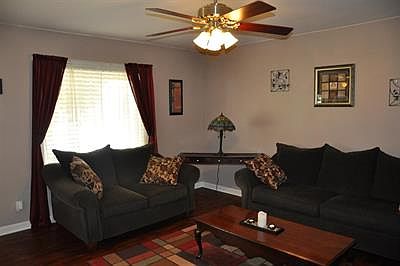 4th image of 1924 Shepherd Dr