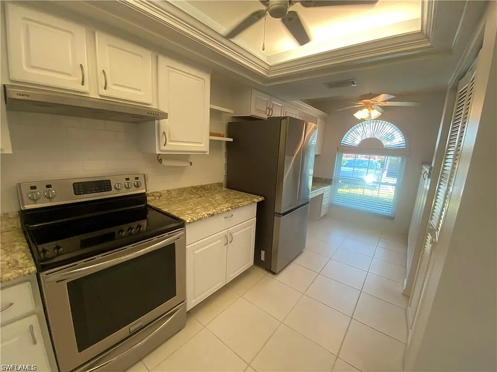 2 bed, 2.0 bath, 1125 sqft, $1,800 — Photo 2