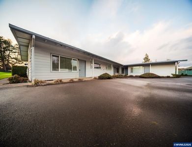 1061 Ring St NE, Salem, OR, 97303