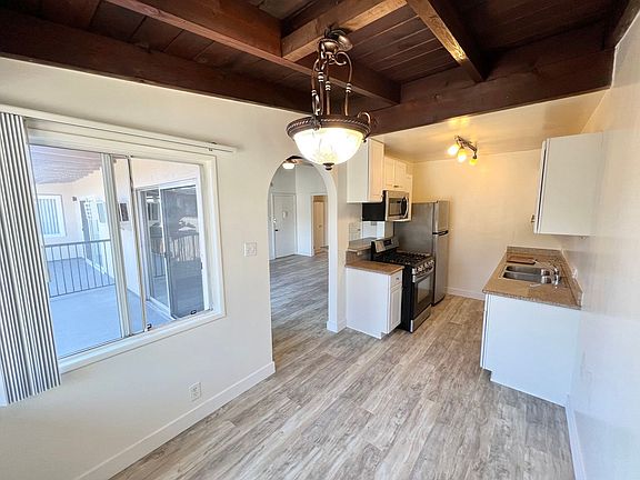 5th image of 3608 Keystone Ave #8-06