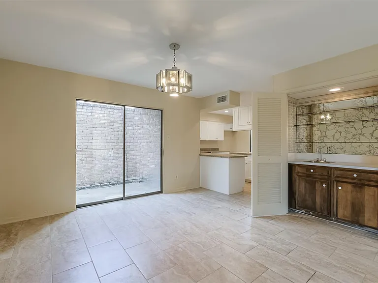514 Shady Dale Dr — Photo 9