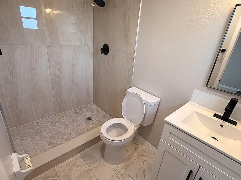 38011 Dixie Ave — Photo 5