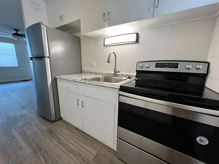 1335 Wilder Ave #207 — Photo 12