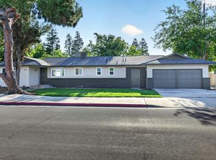 210 Sunnyside Ave, Clovis, CA 93611