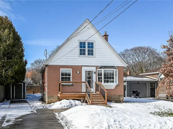 13 Cameron Ave, Hamilton, ON L9H 1P4