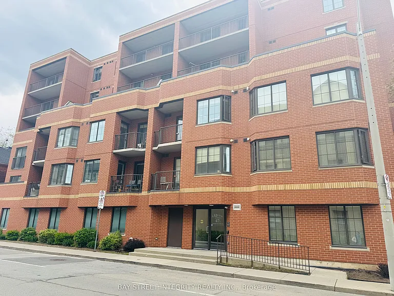 47 Caroline St N #402 — Photo 2