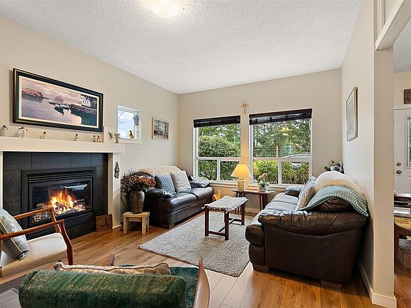 5th image of 3389 Piper Rd