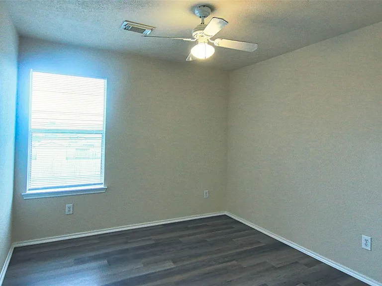 7419 Kennemer Dr — Photo 15