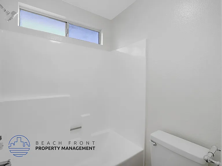 1547 W 261st St — Photo 15