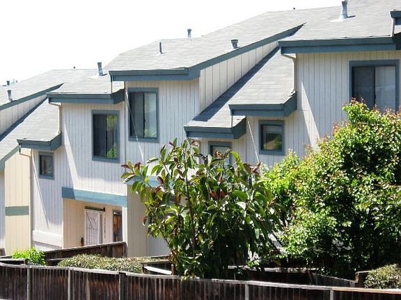 Community (front) looking from Maubert