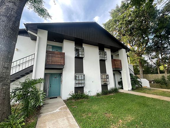 2nd image of 3373 Coe Ave #3375