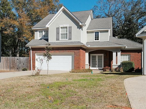 3rd image of 117 Laurel Pl