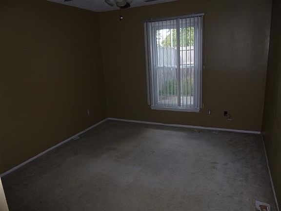 4th image of 167 King George Ct