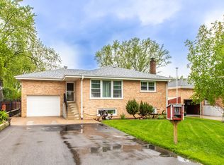 38068 N Academy Dr, Lake Villa, IL