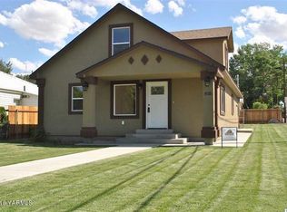 916 W 4th St, Grandview, WA