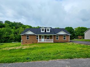 238 Buttercup Fields Rd, Newport, TN 37821