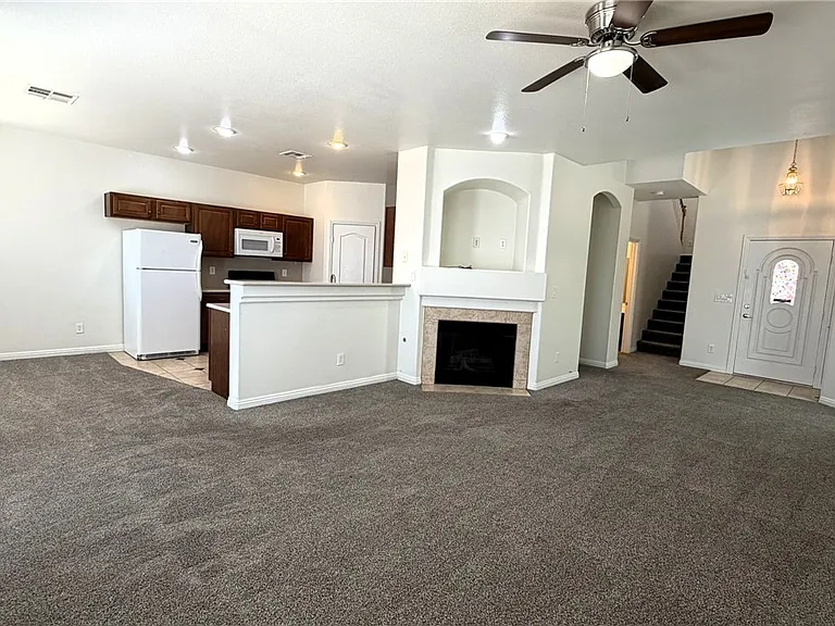 8493 Gardena Hills Ave — Photo 7