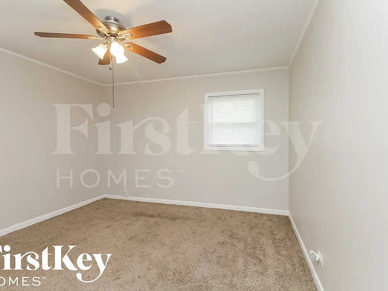 194 Monee Rd — Photo 7