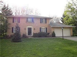 19 Sunset Dr, Hamburg, NY 14075