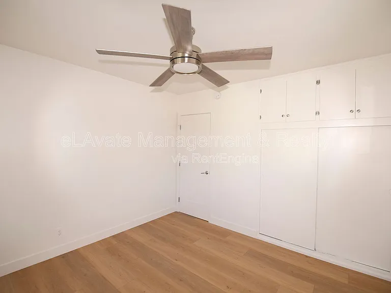 14115 Gilmore St #2 — Photo 8