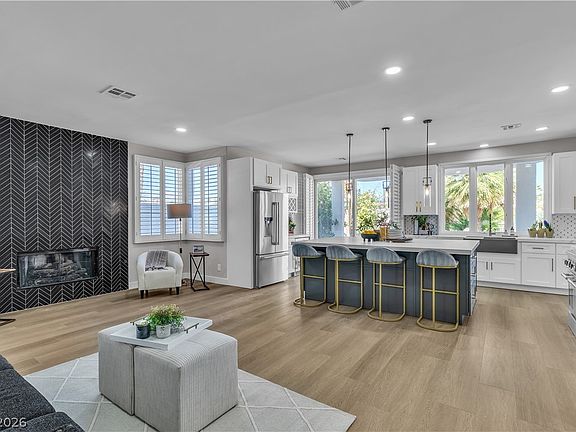 3rd image of 8848 Rainbow Ridge Dr