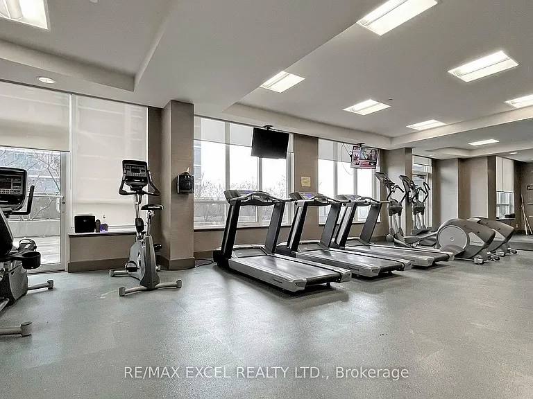 7161 Yonge St #625 — Photo 36