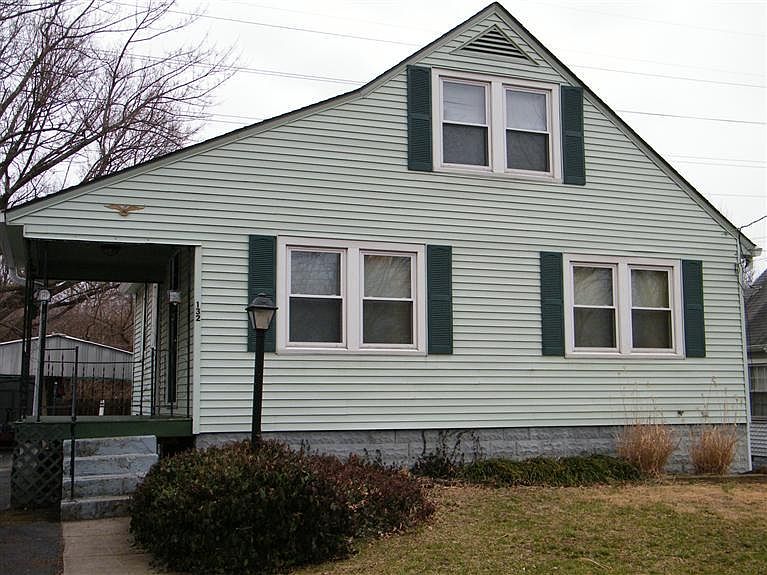 1st image of 132 Elam Park