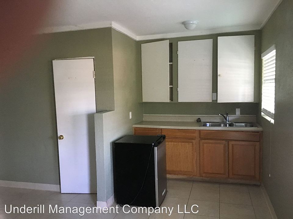 2nd image of 2221 Pineapple Ave APT 15