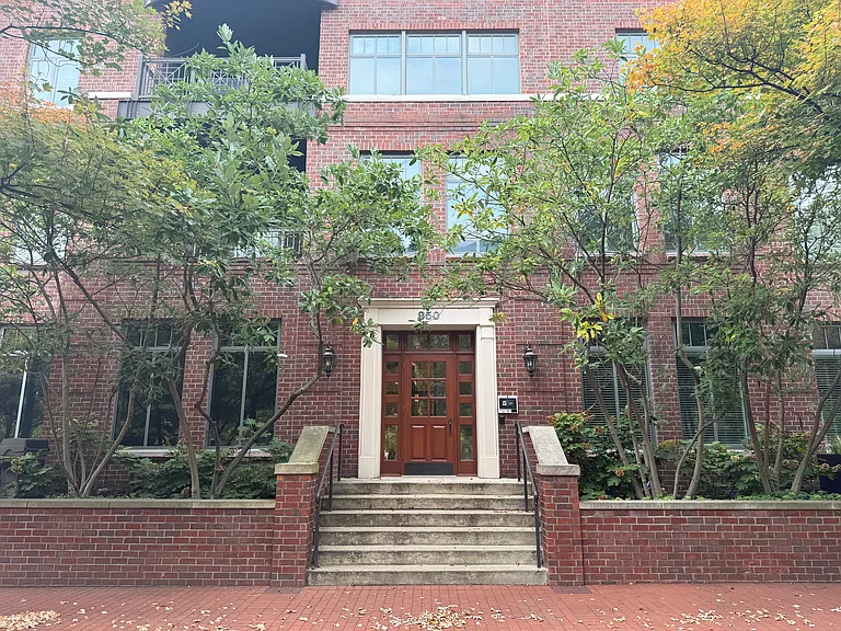 250 Daniel Burnham Sq #201 — Photo 16
