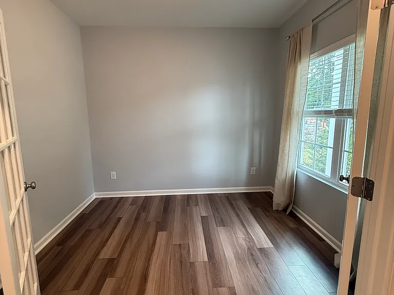 4736 Bell West Dr — Photo 14