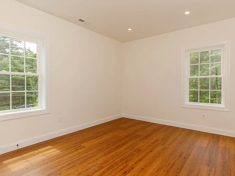 150 State Rd E #3 — Photo 15